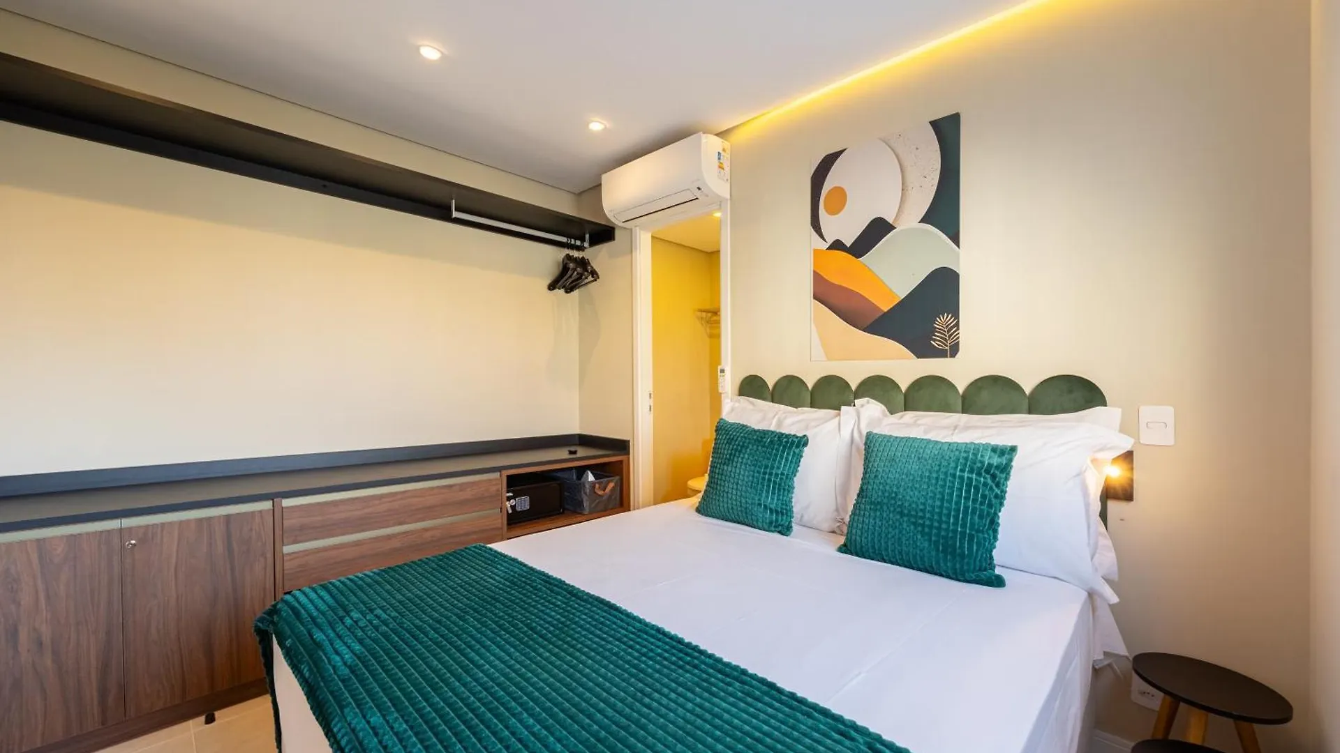 Ads - Ad 330 By Anora Spaces São Paulo 0*,  Brésil